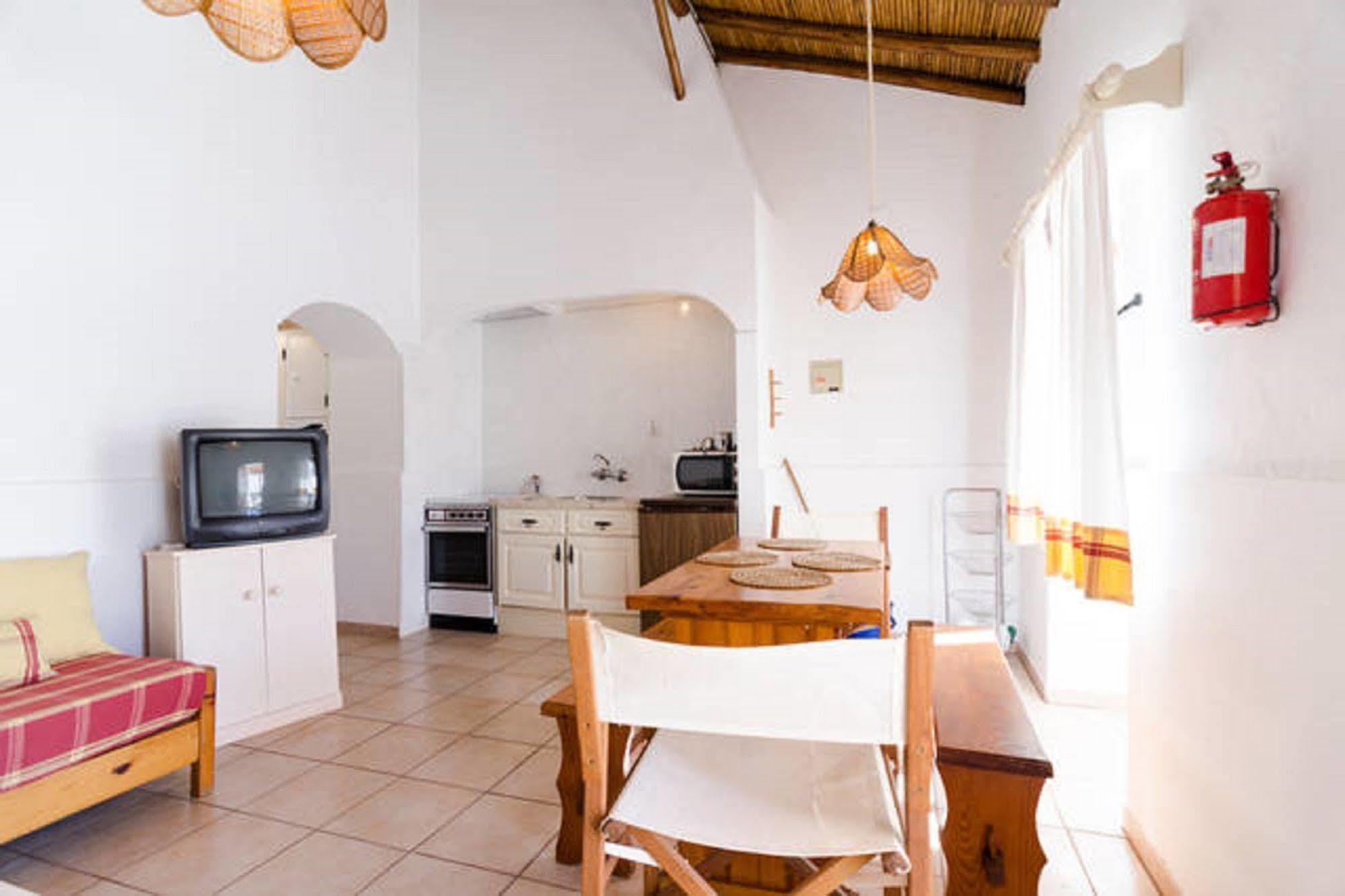 Quinta do Lagar - by Portugalferias Guest House Albufeira Bagian luar foto